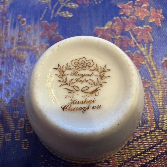 ✨ Vintage 14pc 24K Gold Greek Key Porcelain Tea & Sake Set - Picture 8 of 12